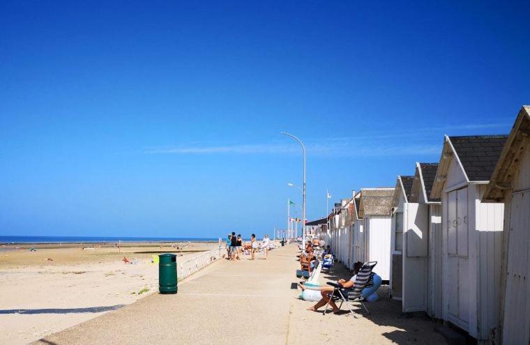 Lamaisonnette 500M Plage Juno Beach Bernieres-sur-Mer Bilik gambar